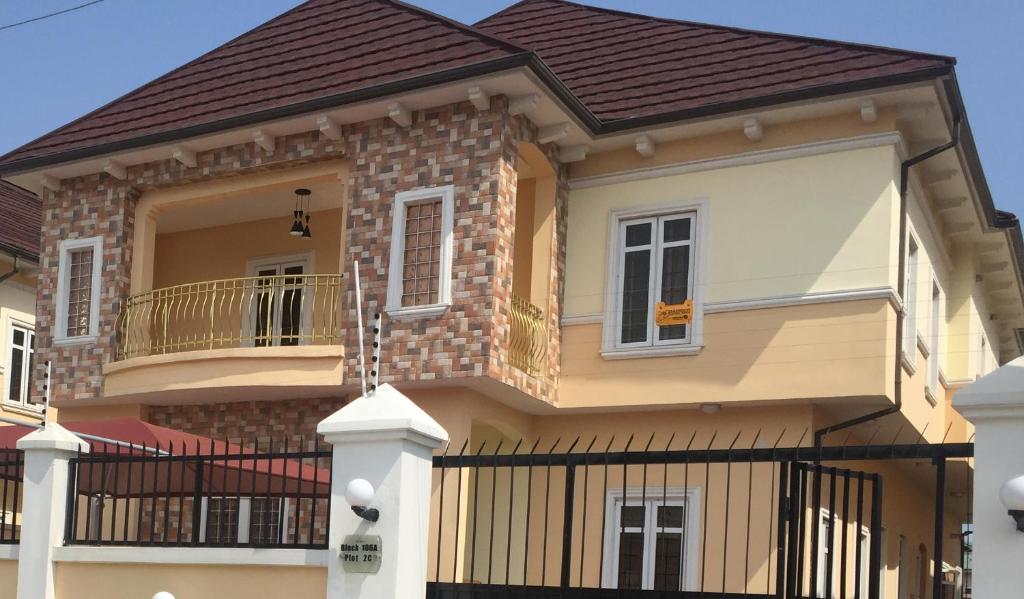 Fedora Luxury Villa in Lekki Phase 1