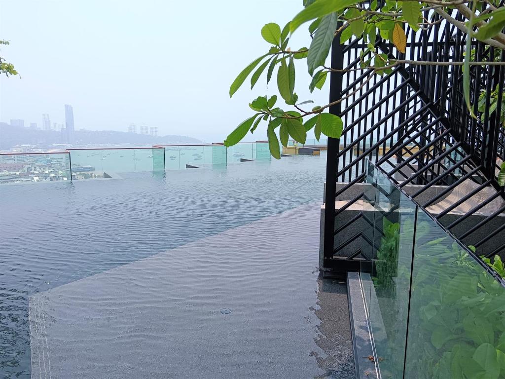 Edge Central Pattaya Lux