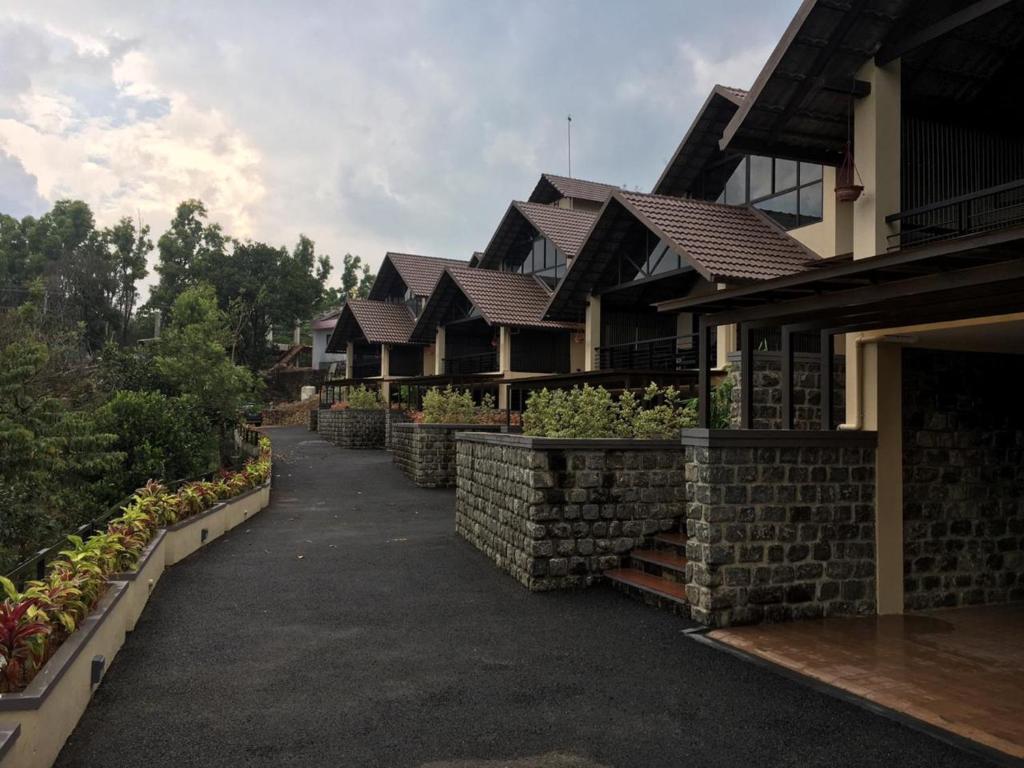 Beyond Pines Vagamon