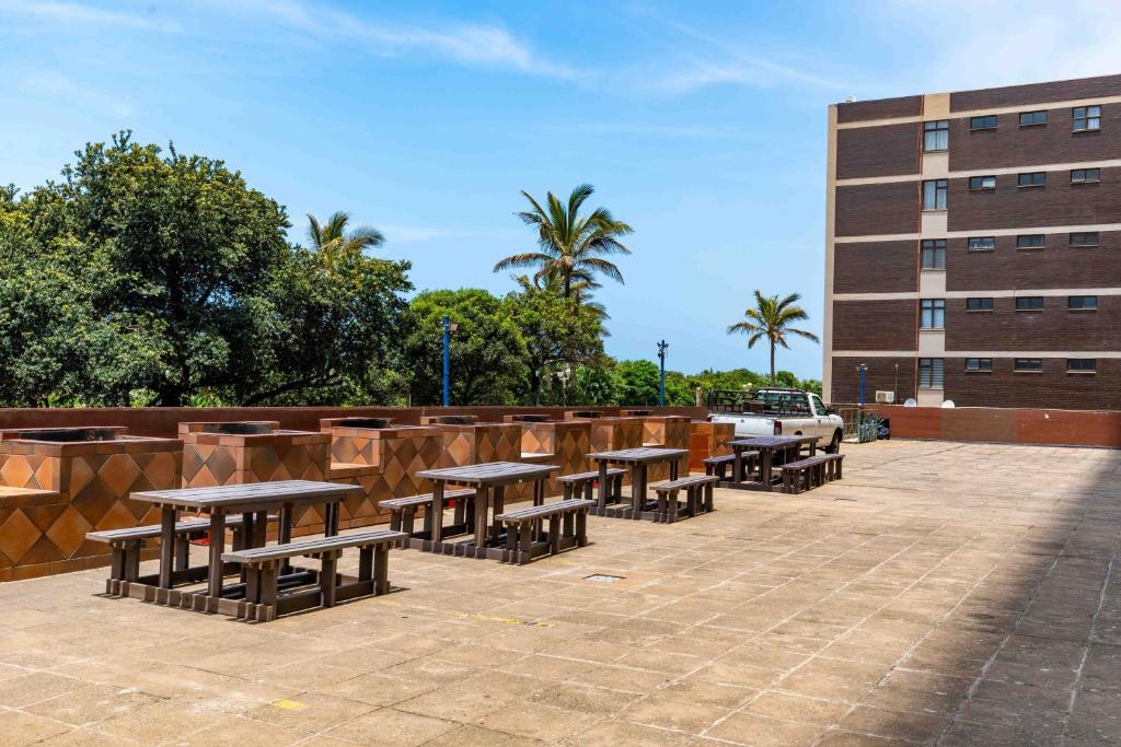 Amanzi402 Oceanview Beachside Retreat