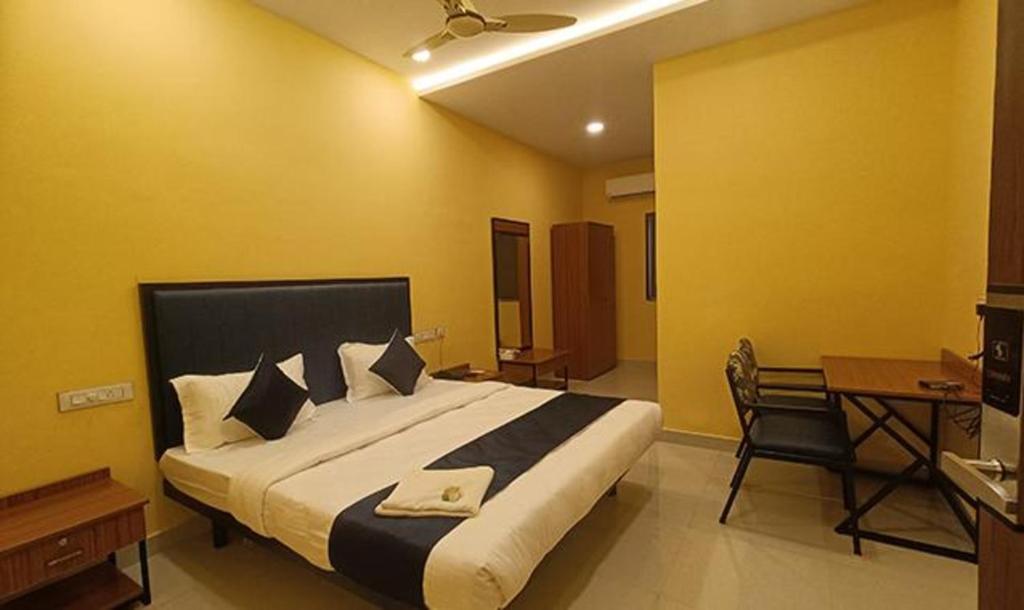 FabHotel Mint Park