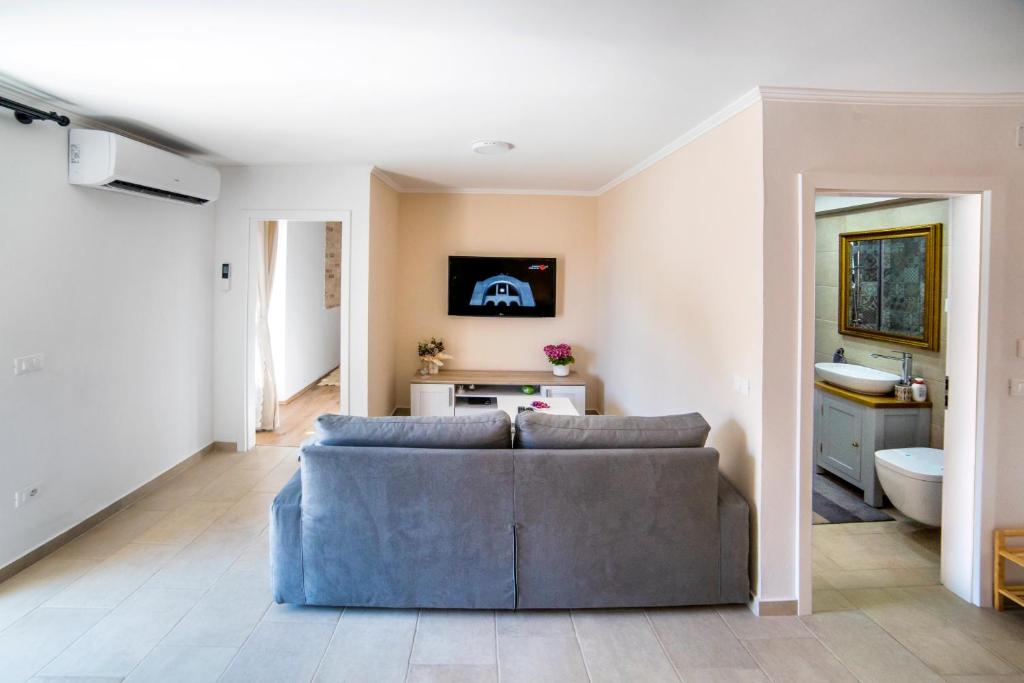 Emma appartment
