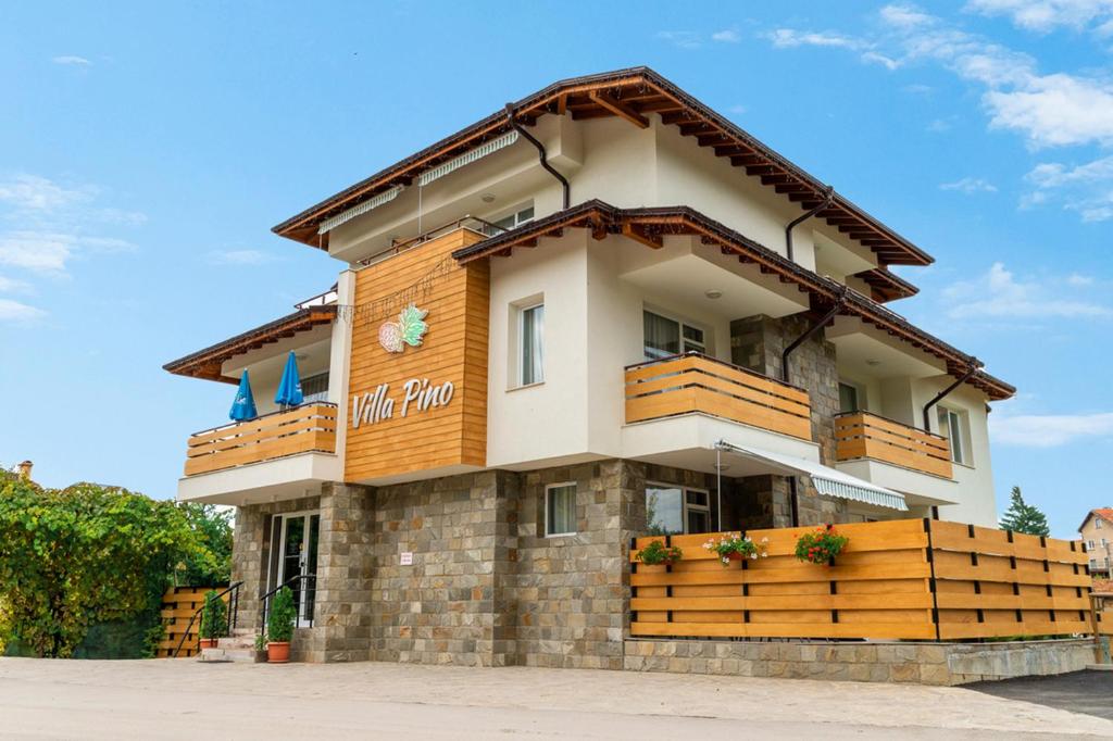 Villa Pino