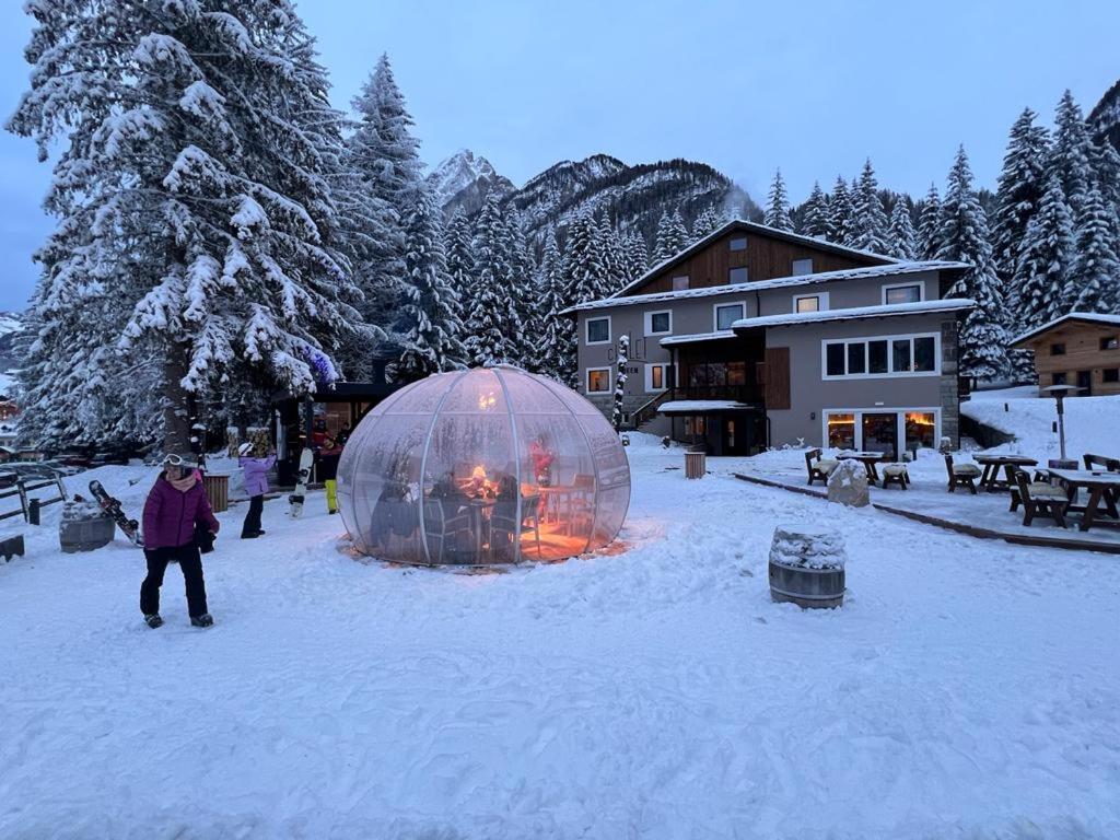 Chalet Queen
