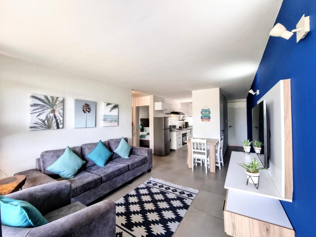 Beautiful Chaka's Cove apartment