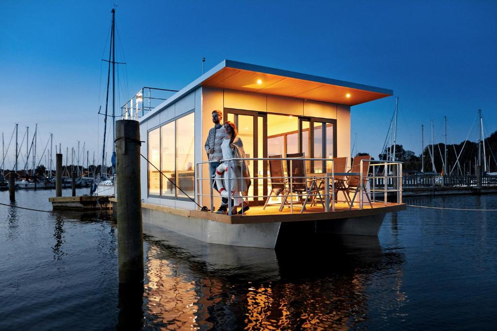 Hausboot WELL - Husbåd WELL