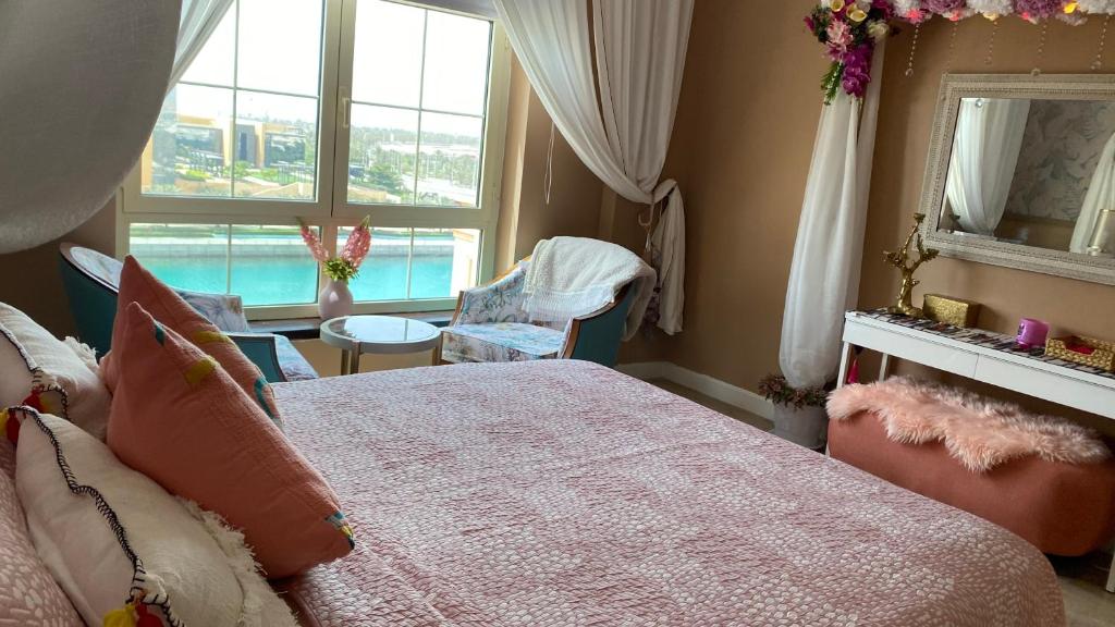 Honeymoon Style (family)