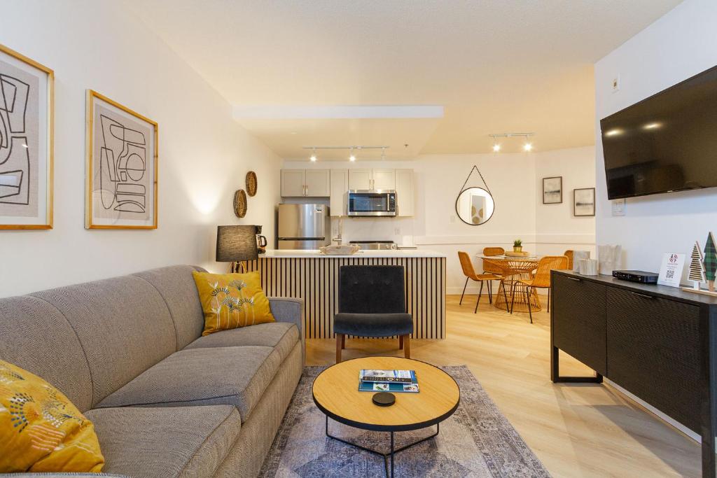 Newly Renovated Suite in Whistler Village Sleeps 4