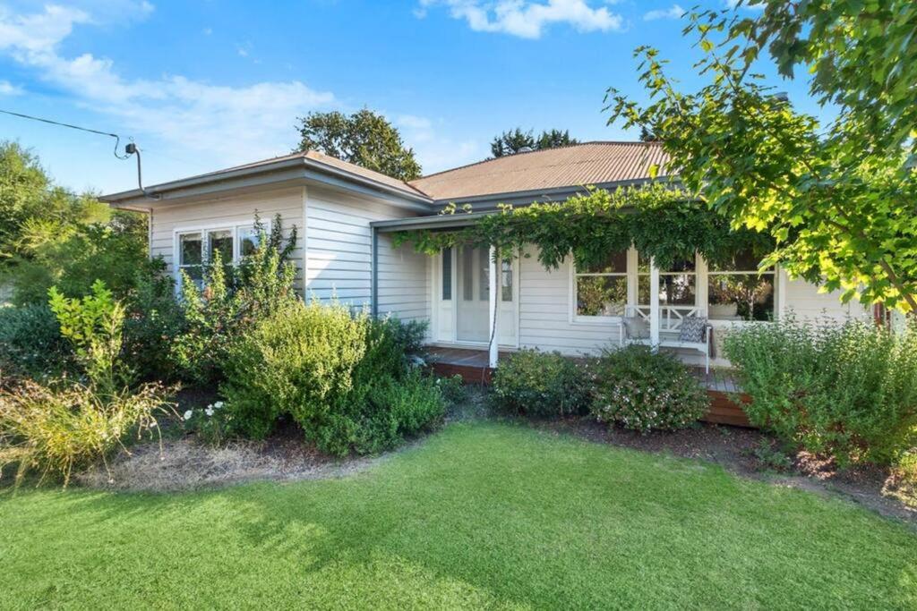 Mansfield Family Getaway - sleeps 10