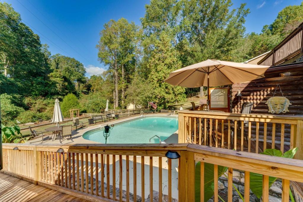 Pet-Friendly Vacation Rental in Hickory with Pool!