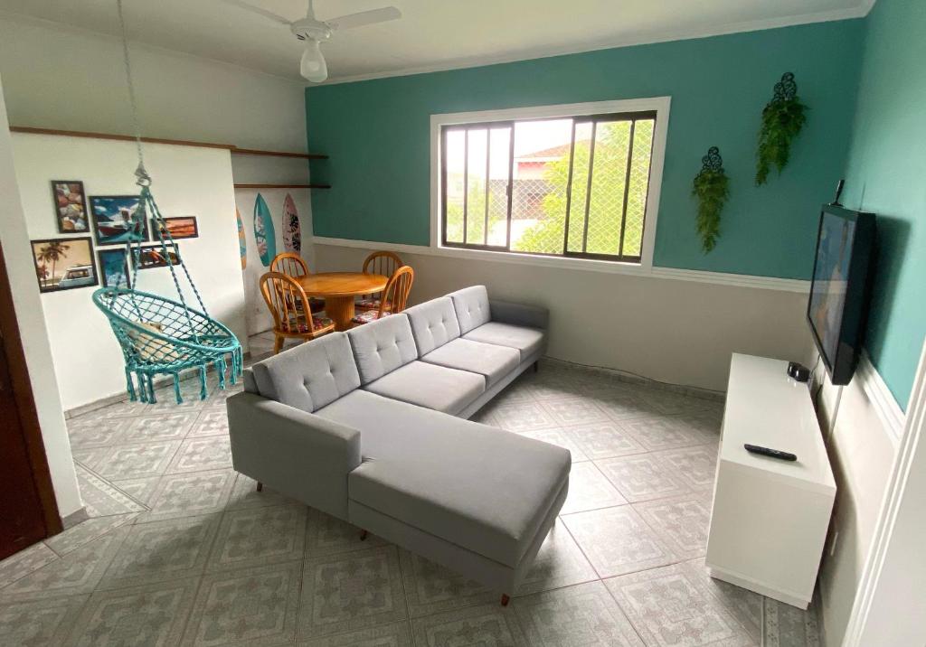 Apartamento no Guarujá, a poucos minutos da praia