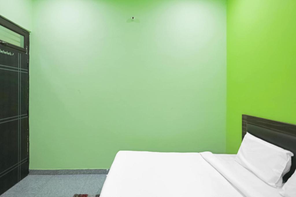 Super OYO Capital O 85839 Hotel A-one