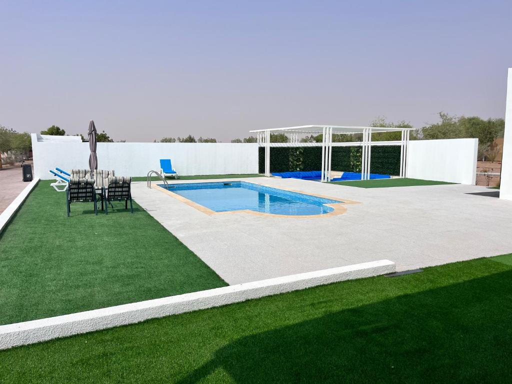 Falaj Hub Retreat