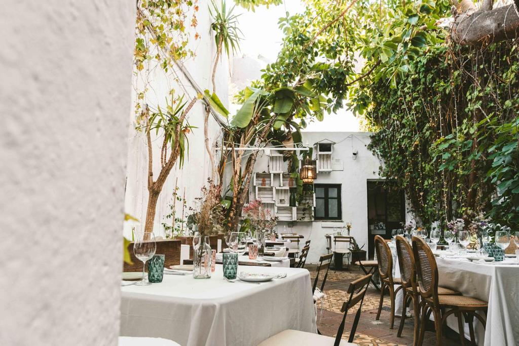 Doña Lola Rooms