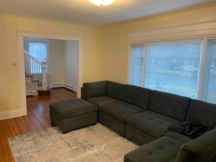 Centrally Close to West-Conn and Danbury Hospital