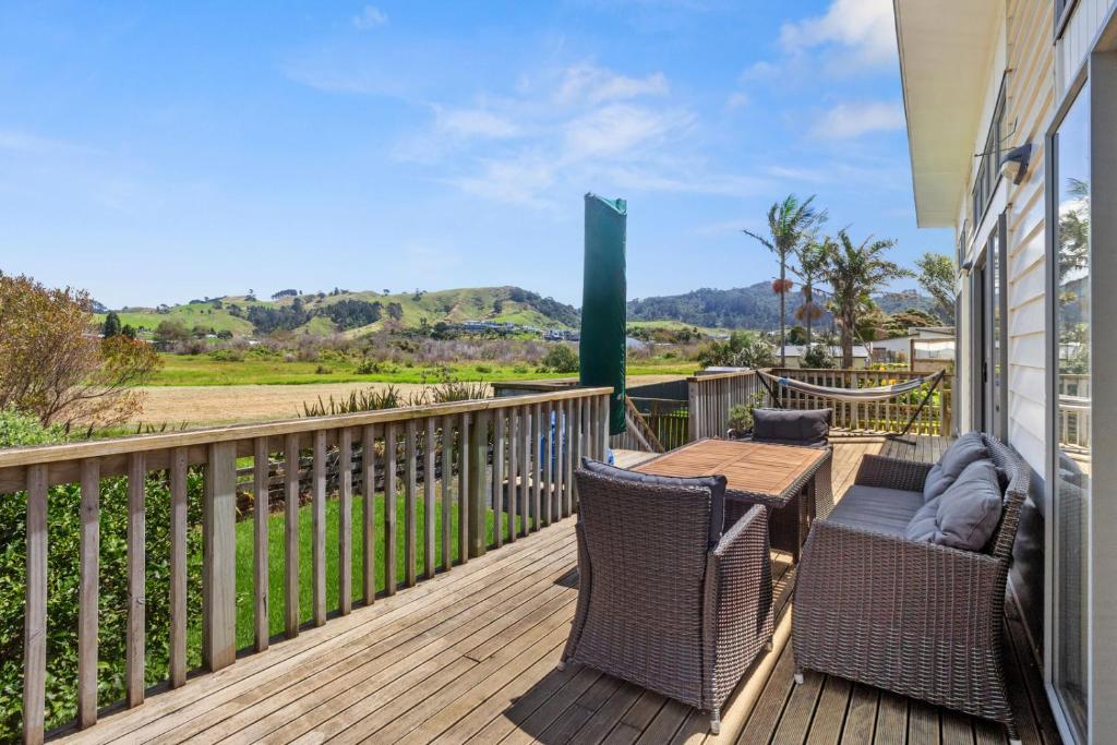 Hillview Delights - Waihi Beach Holiday Home
