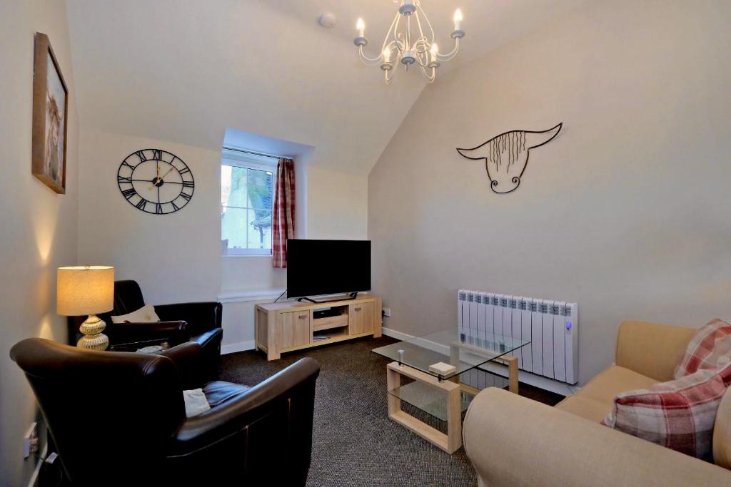 Douglas House Apartments
