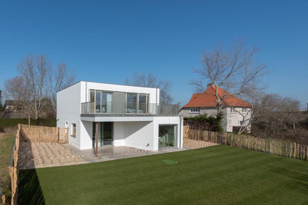 Villa Petit Mouche - Recently renovated villa close to beach