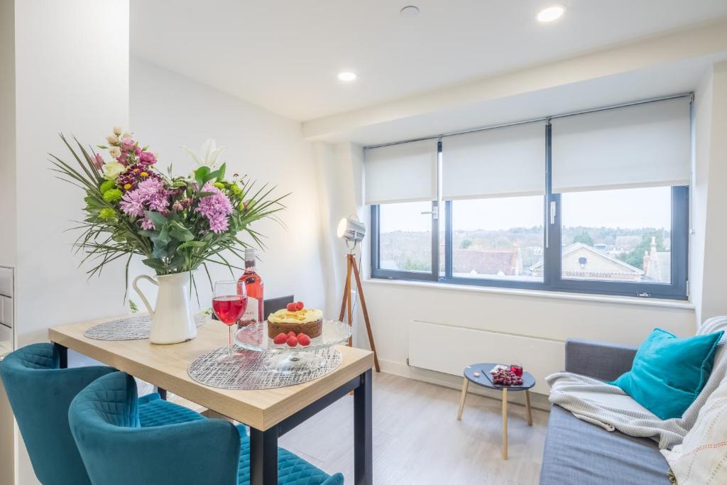 Bedford Centre Relocators and family by O & J Real Estate Property