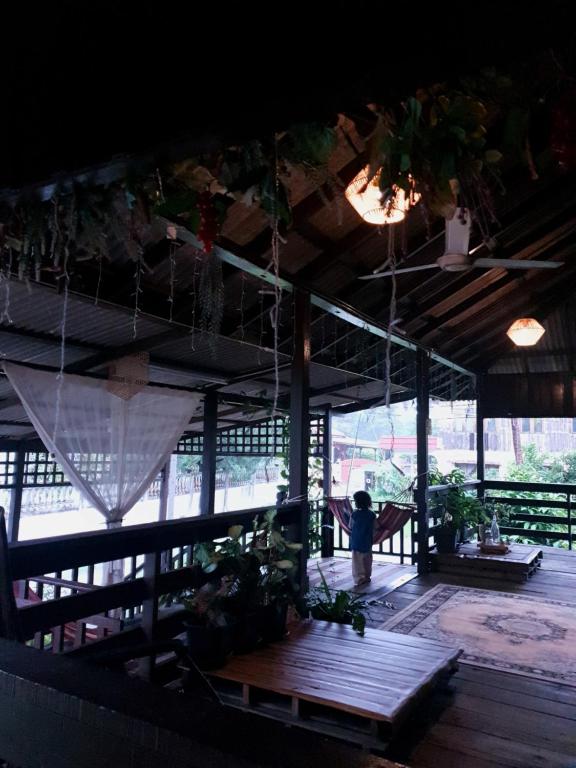 Rumah Kayu Aboh