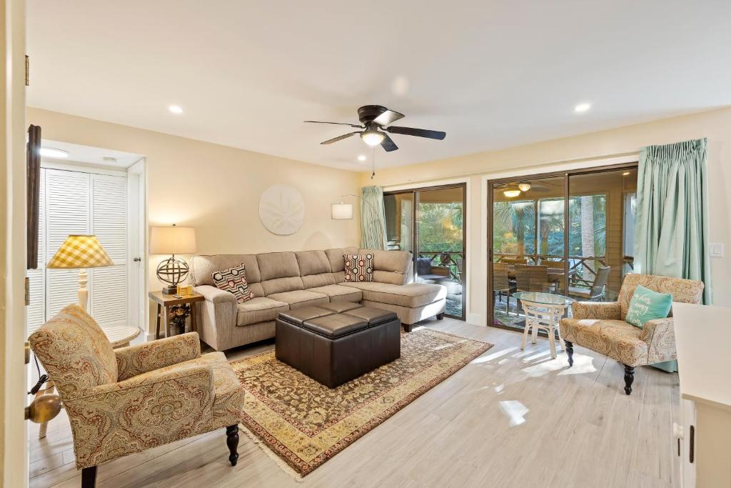 4855 Turtle Cove