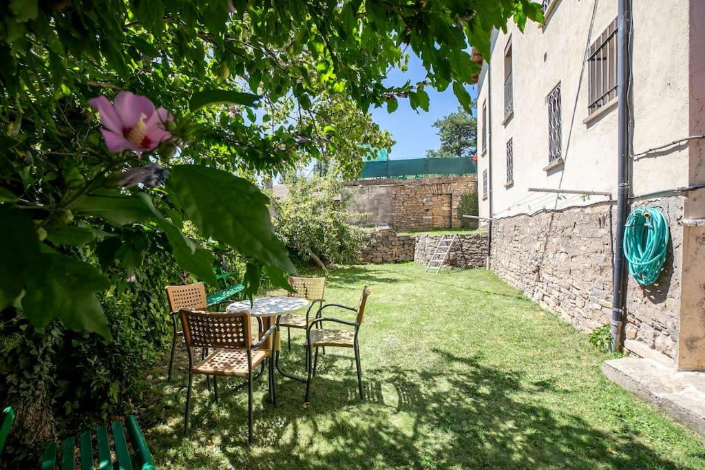 Casa Feli - APARTAMENTO con JARDÍN PRIVADO en los PIRINEOS