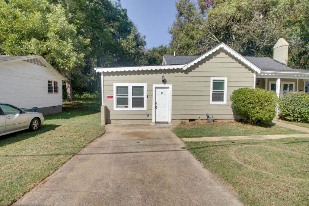 Simple Shelby Vacation Rental Near Park!