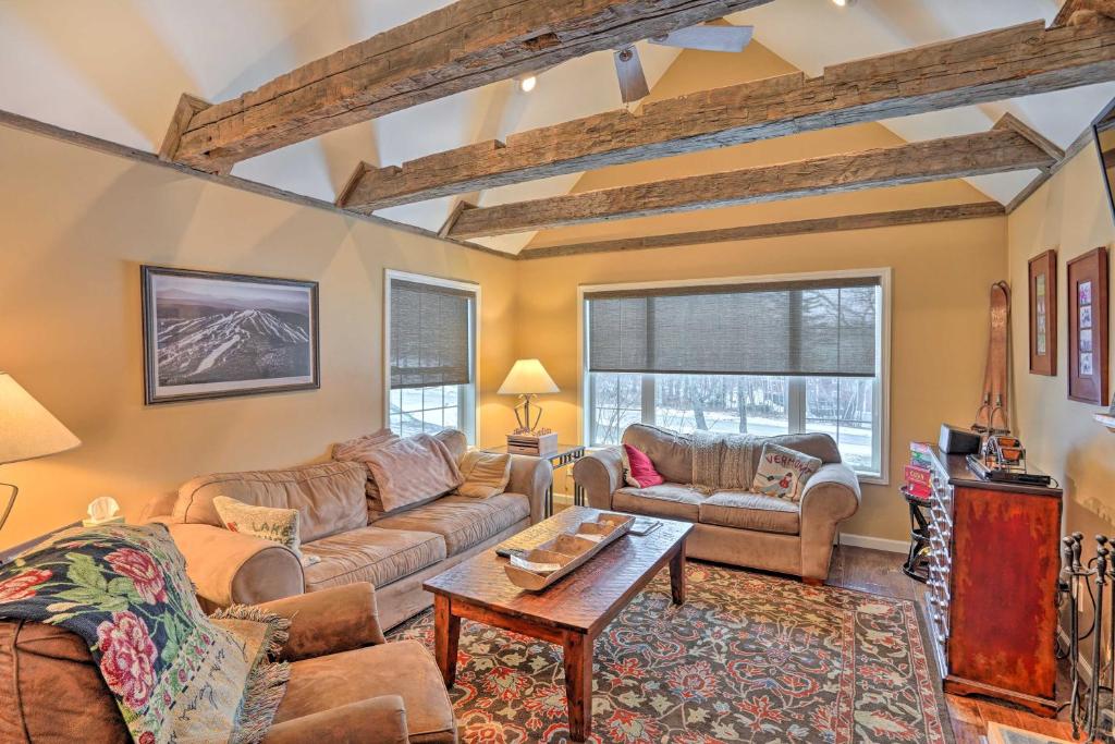 West Dover Getaway with Hot Tub Near Mt Snow!