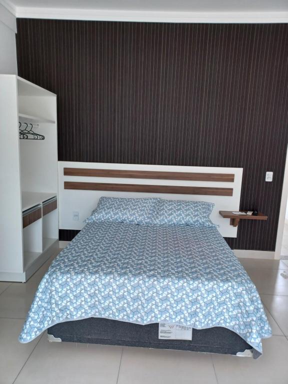 Loft Bombinhas Van Gogh