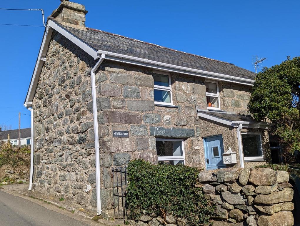Cosy, coastal cottage in Snowdonia