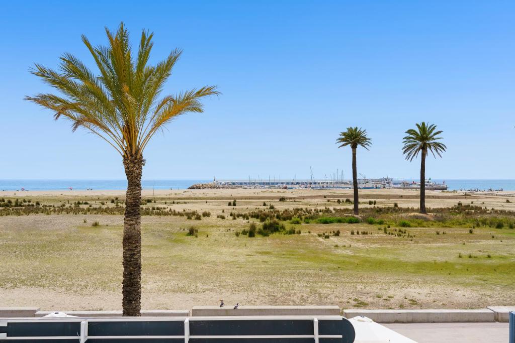 1ª LÍNEA DE PLAYA. Apartamento: LA CALMA