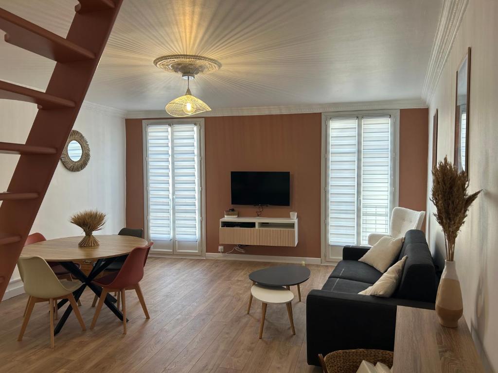 Duplex climatisé proche port Toulon