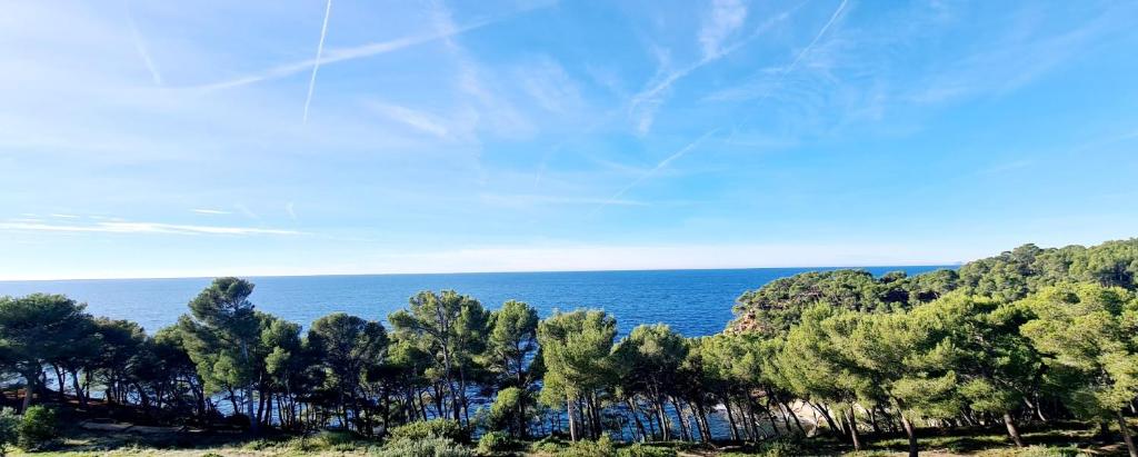 SUPERBE STUDIO VUE MER - Plage, Piscine ET Tennis Prive