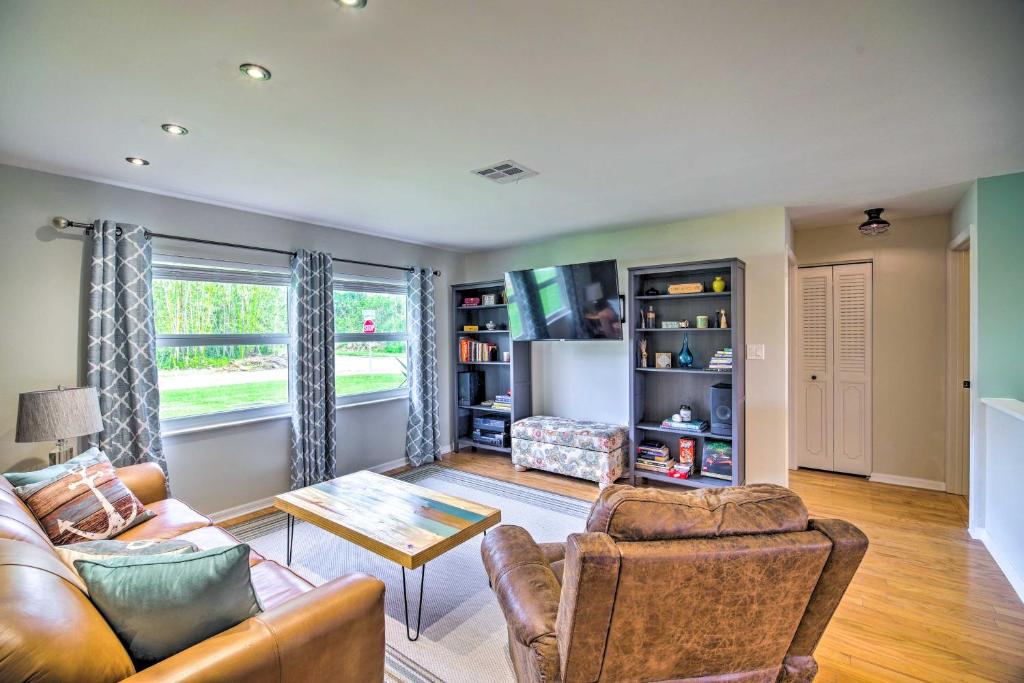 Fort Pierce Retreat with Private Pool and Kayak!