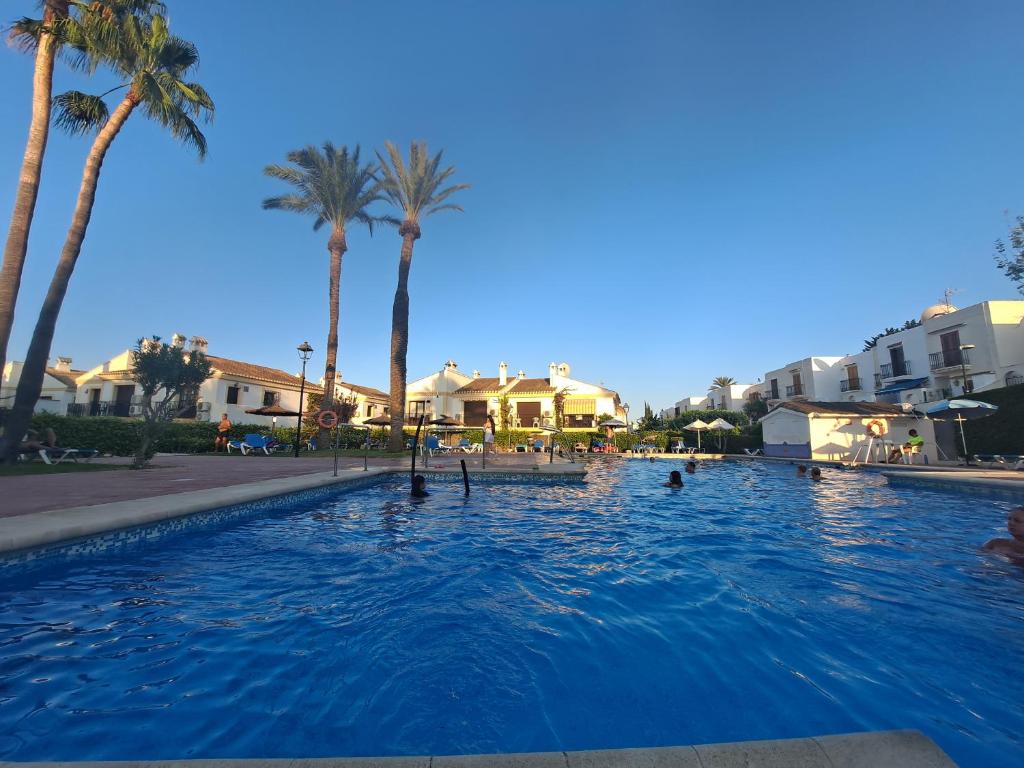Vera Coast 4 persons. 2 pools and beach 200 m