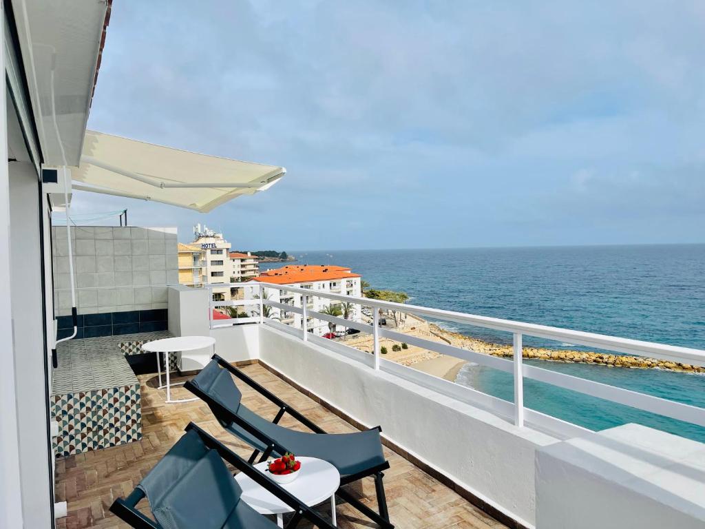 Respiro Del Mar - Beachfront Superior Apartment