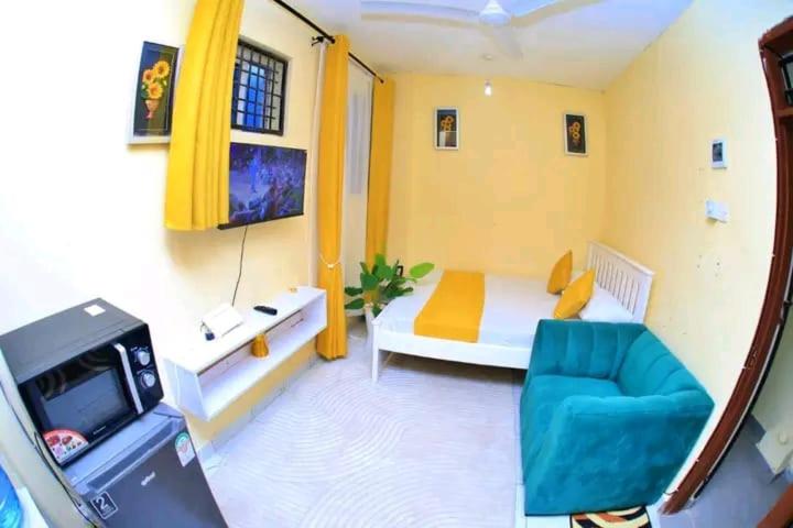Lux Suites Ratna Furnished Studio Apartment