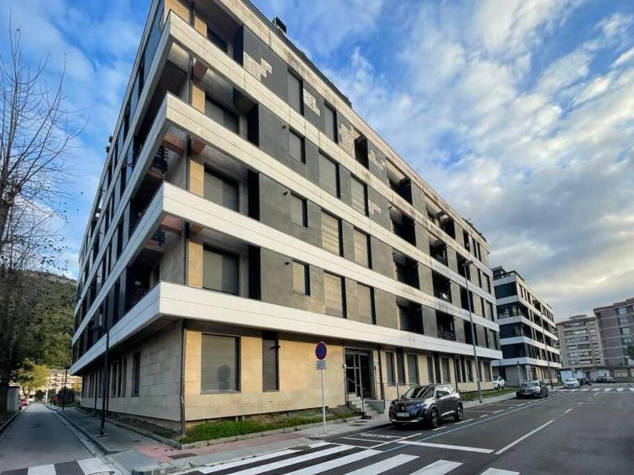 Origen Santoña, apartamento céntrico hasta 4 plazas y fácil aparcar, opcional garaje