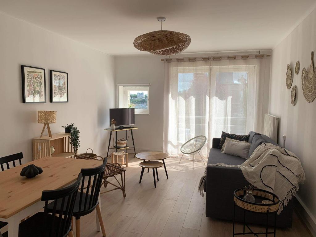 Appartement 40m2 vue sur mer accès direct plage