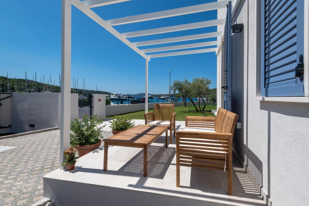 Luxury Seaview Apartment - Sole