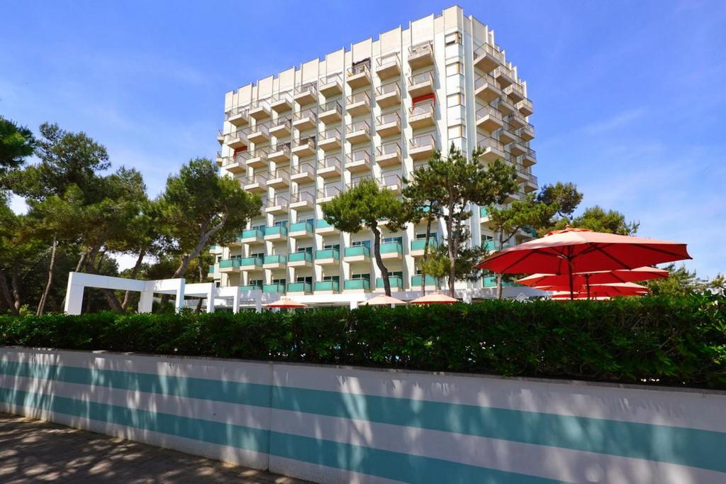 International Seaview Apartments