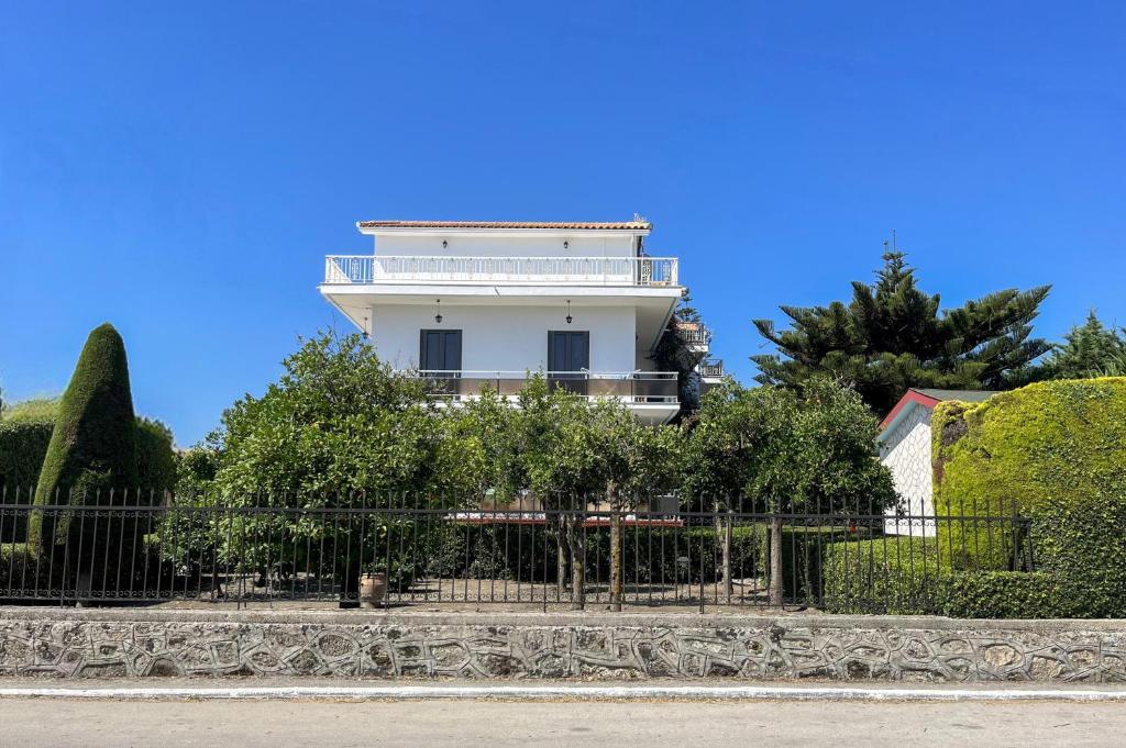 Pettas Apartments
