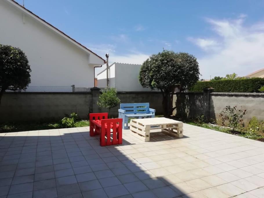Apartamento en urbanización cerca del mar