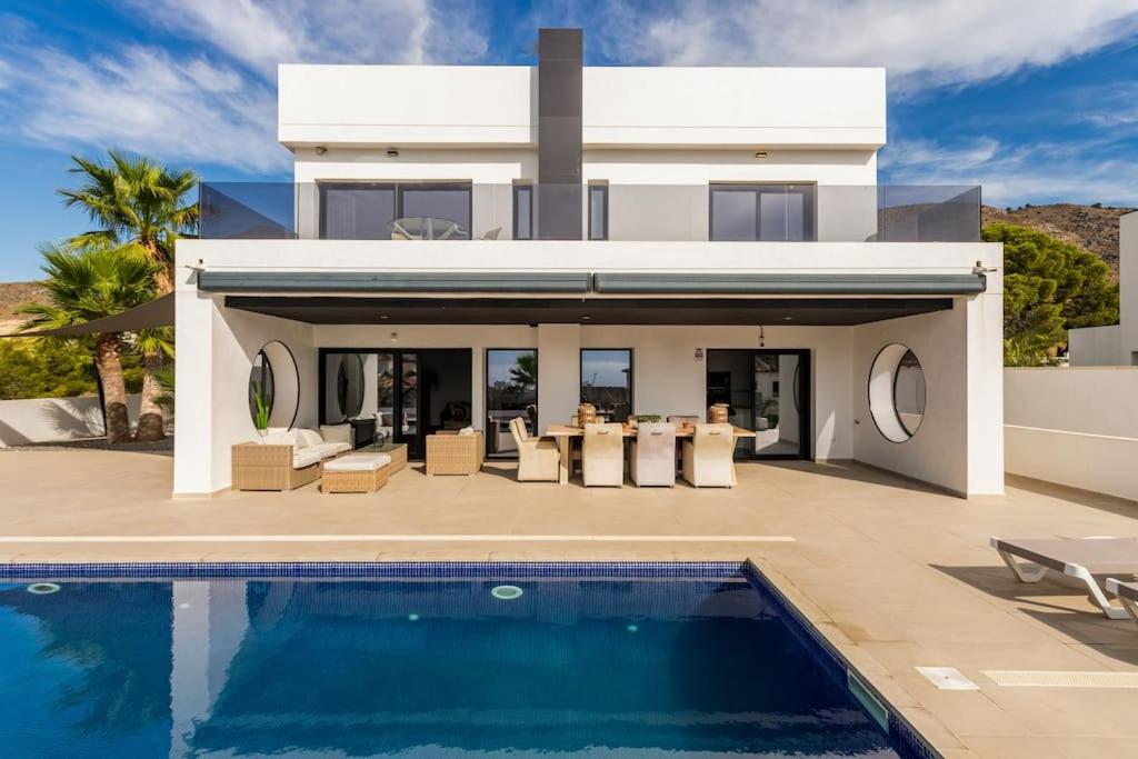 Villa in Finestrat