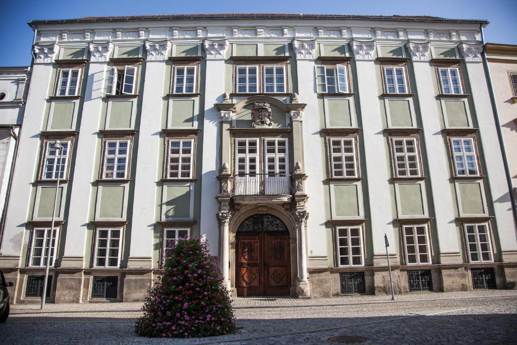 Althanský palác
