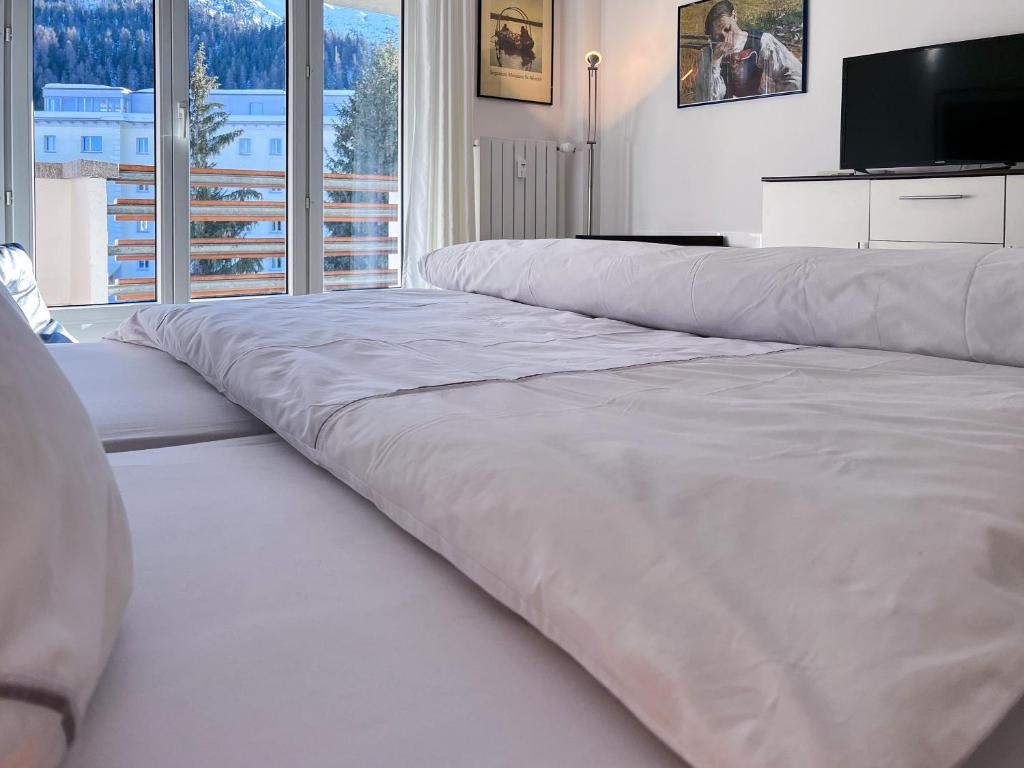 Designer Küche - Südbalkon - TG-Stellplatz - WLAN
