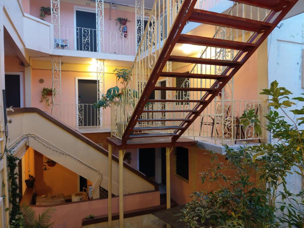Midtown Guest House