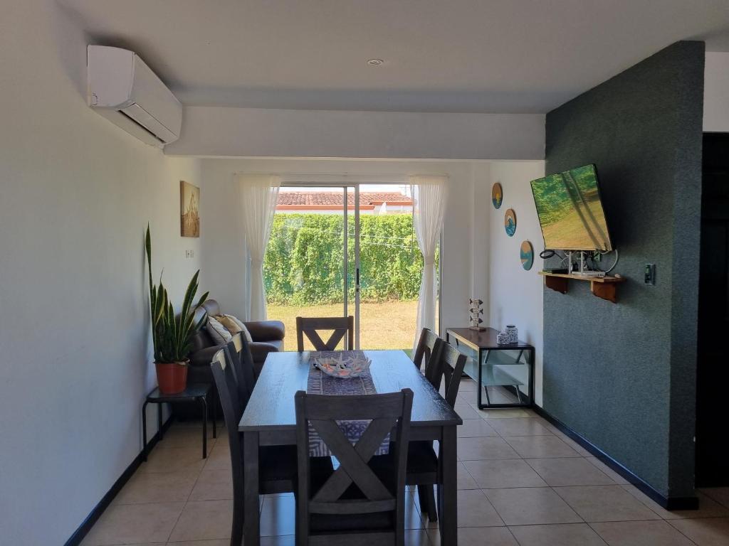 Casa Playa Bejuco