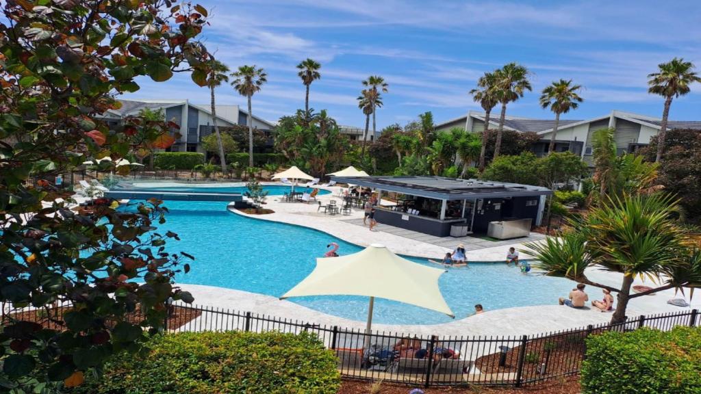 Poolside at Magenta