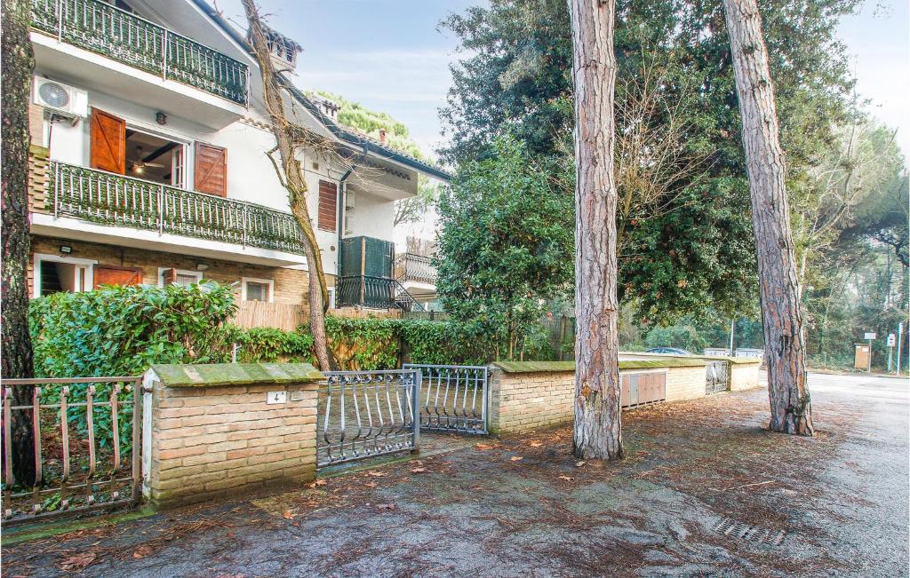 Awesome home in Marina Romea with 5 Bedrooms and WiFi